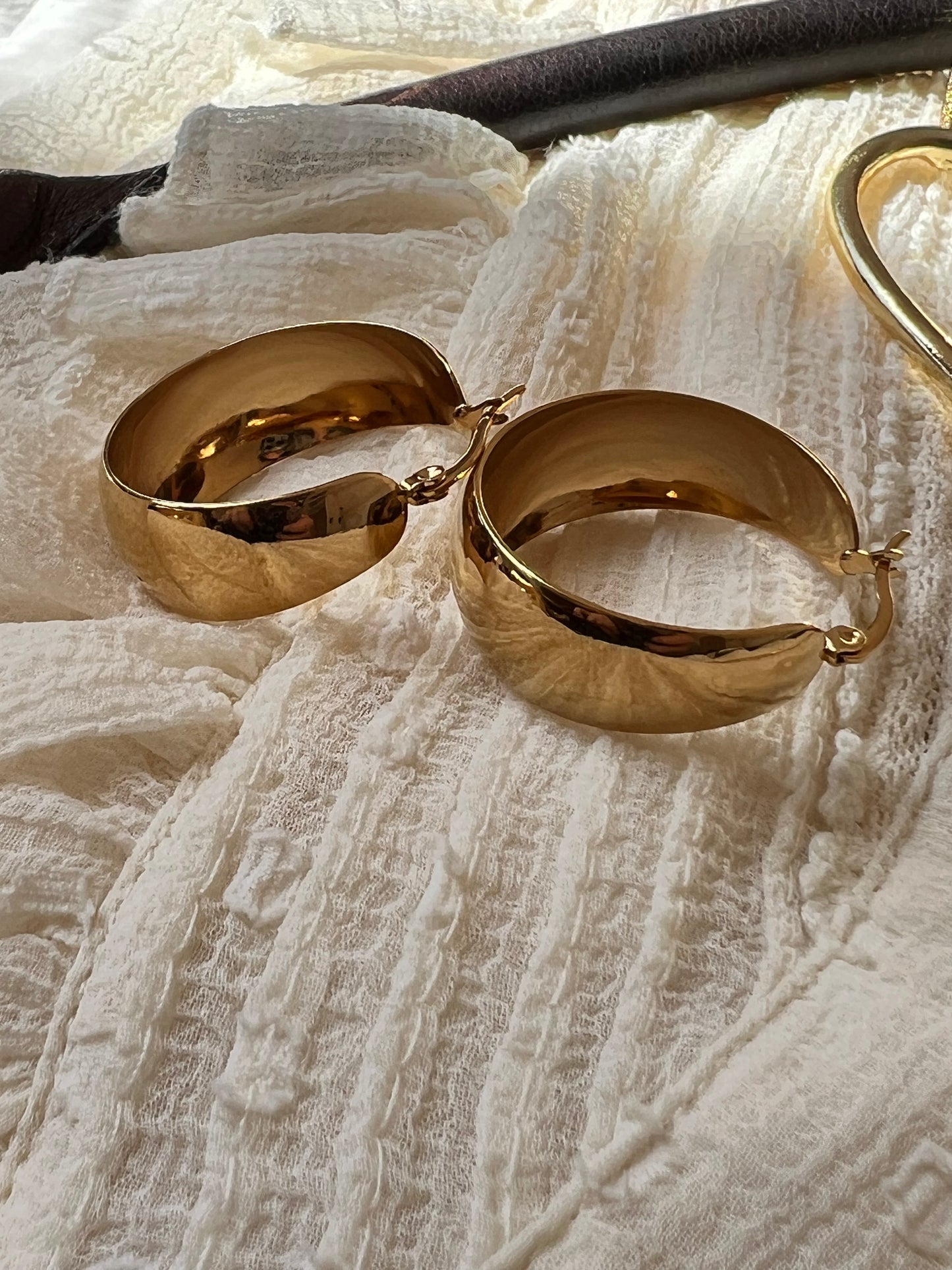 aros lali dorado