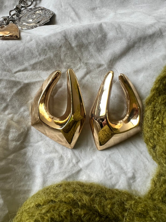 pendientes SARA dorados