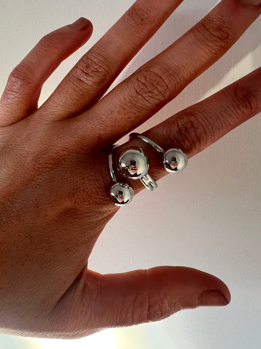 anillo BOLA plateado